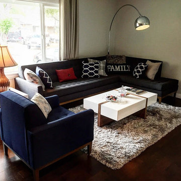 Grey Tufted Mod Sectional w/ Chrome Light | The Sofa Company
