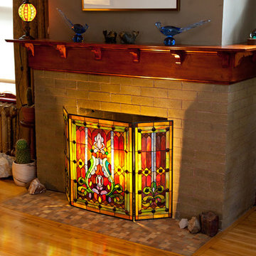 Fleur de Lis Fireplace Screen & Hot Air Balloon Accent Lamp