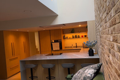Medium sized contemporary home in London.