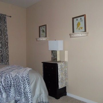 Bedroom, floating shelves