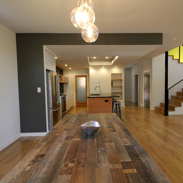 Hendrix Avenue Residence