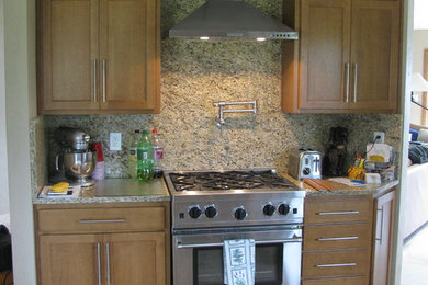 Kitchen - craftsman kitchen idea in Other
