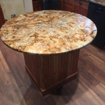 Lappidus Kitchen and Round Island