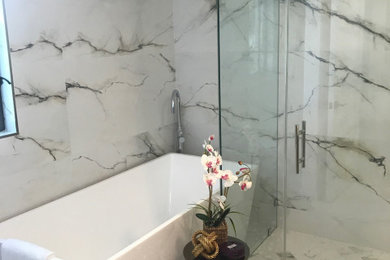 Example of a bathroom design in Los Angeles