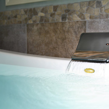 Master Bathroom Tub
