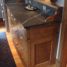Kitchen counter/backsplash