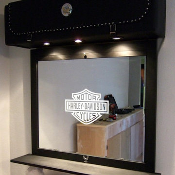 BAR BACK MIRROR – 52″ BY 42″ BY 6″ – BLACK WHISPER HARLEY DAVIDSON SADDLEBAG EMB