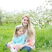 Elise Marie's photo