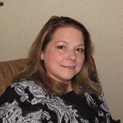 Author Ruth Cardello's photo