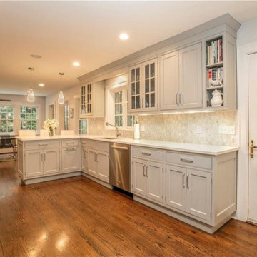 Larchmont Woods Modern Tutor