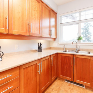 401 E  -  1115 Craigflower R  MLS #420784  $529,800