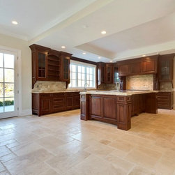 Traditional Kitchen Cabinets - Kitchen Cabinetry
