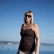 Julie Moores foto