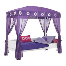 liza bedroom