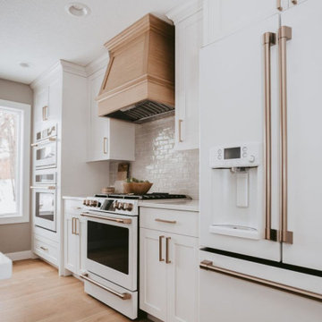 White Kitchen Cabinets