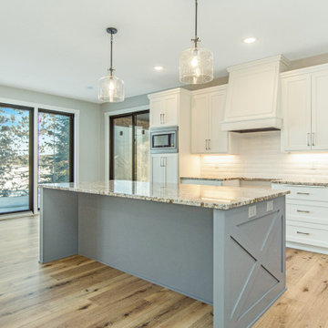 Grand Rapids, MN - 1 Story Walk-out Home w/Covered Porch & Screen Porch