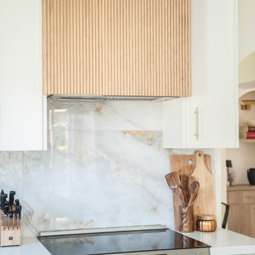 Organic Texture, Sophisticated Form: Story of a Transitional Kitchen