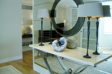 This is an example of a contemporary entryway in London.