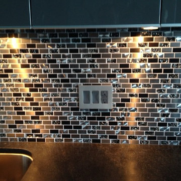 Eden Mosaic Tile Installations: Stainless Steel And Crackled Glass Mix Tile