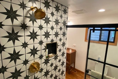 Example of a bathroom design in Other