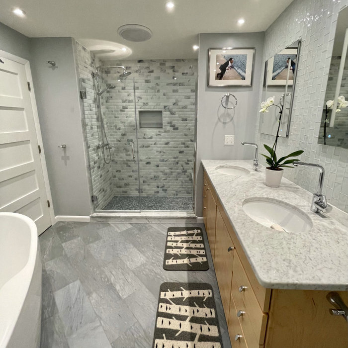 MASTER BATHROOM  SPACIOUS AND AIRY SHOWER