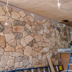 Berwick Irregular Mixed Sandstone Cladding - Rodd & Gunn Brisbane Project - Wall Cladding & Stone Veneer