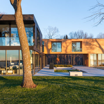 Deephaven  l  Custom Home