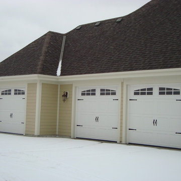 Carriage House Style Garage Doors