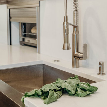 West Bloomfield, MI Contemporary Kitchen Remodel