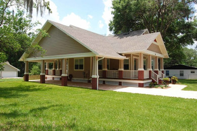 Exterior home photo in Tampa