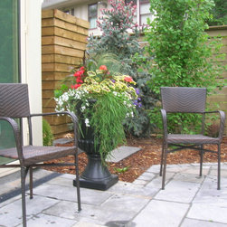 Seasonal Containers - Outdoor Pots And Planters