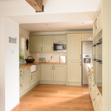 Tempt yourself into the ultimate country kitchen with classic design and colours