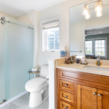 In-Law Suite, Holliston