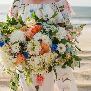 Slow Flowers August 2019 Inspiration: Summer Dahlias