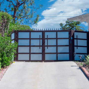 Westlake California Glass & Powder-Coated Aluminum