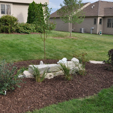 Yorkville - Landscaping Berm