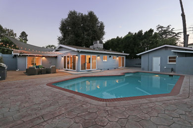 1950s pool photo in Los Angeles