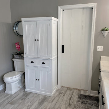 Master bathroom with laundry