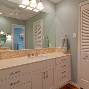 Bathroom/ Dallas