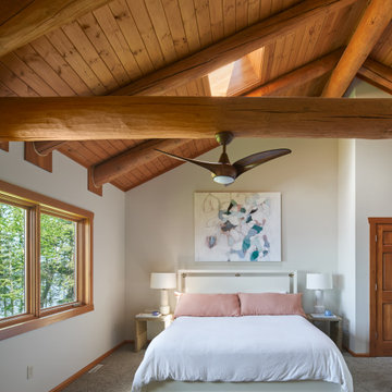 Lake Superior Shorehouse