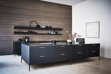 Cesar UNIT Kitchen - Titanium Structured Lacquer & Basalt Steel