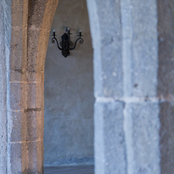 Stone Archways out of Reclaimed Limestone (Mediterranean)