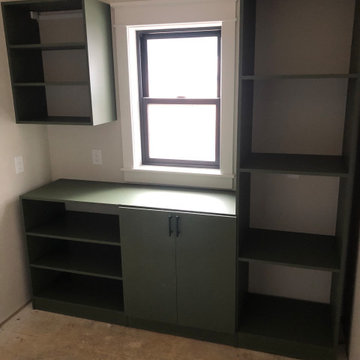 Smoke Green Walk-in Pantry