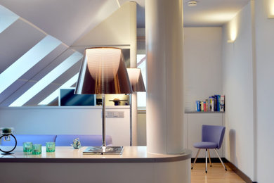 Modernes Wohnzimmer in Sonstige