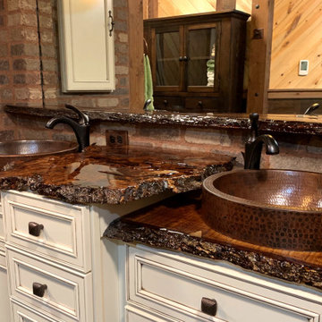15" Small Round Skirted Vessel Hammered Copper Sink (VR15SKDB)