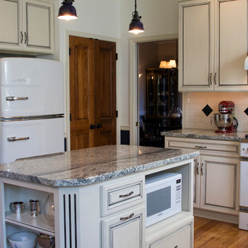 Retro Chic Kitchen
