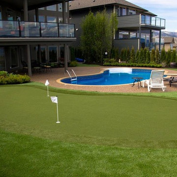 Golf and Putting Greens with Artificial Grass