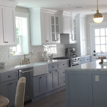 Kitchen Dark Lower White Upper