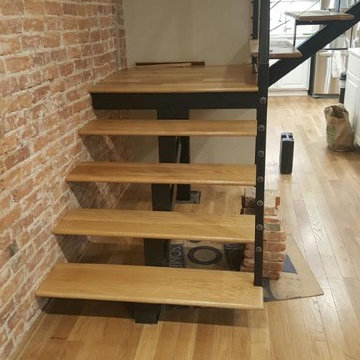 Floating stairs
