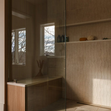 A Wayland Mid-century refuge